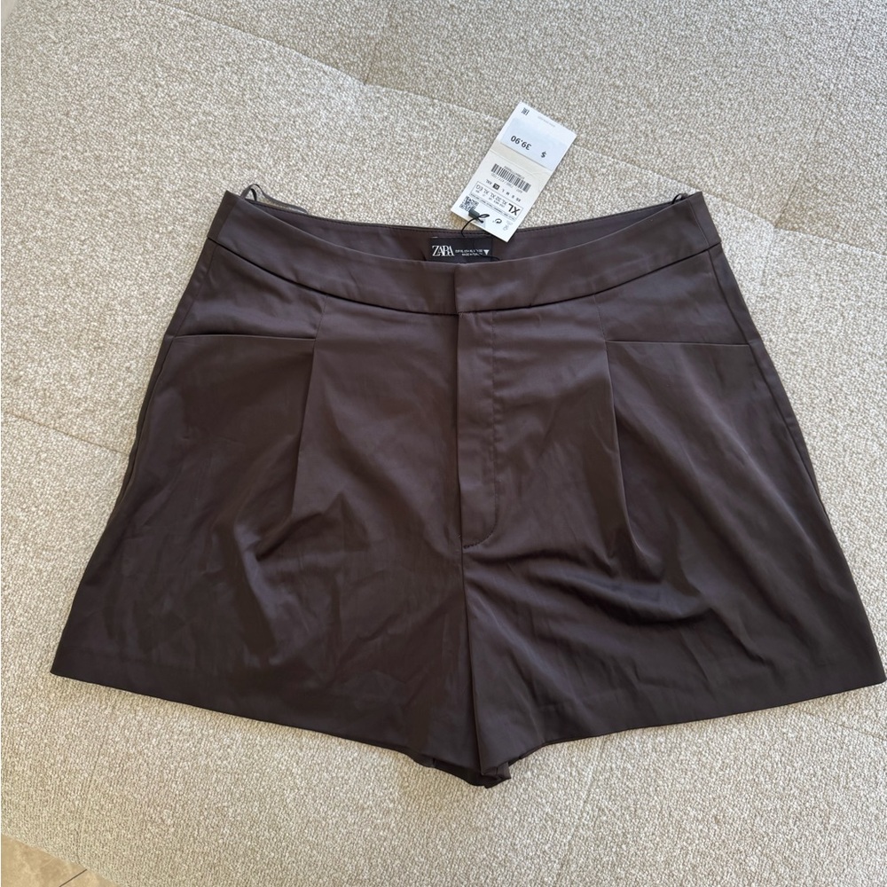 Zara Women's Black Shorts